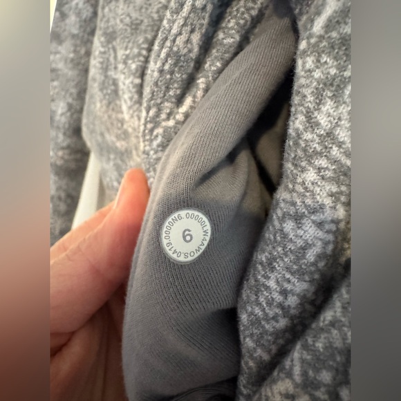 lululemon athletica Gray Pattern Scuba Full Zip Jacket - Picture 4 of 5